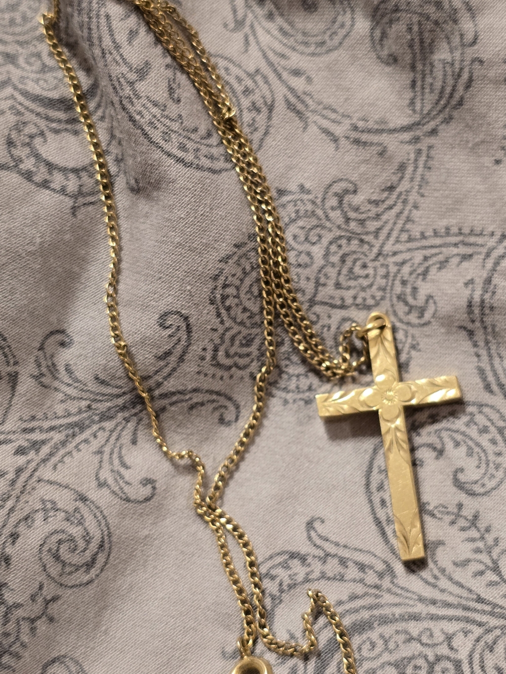 12 K Gold Filled V/20 Signed EA. Cross Pendant Necklace & Gold Hoop Earrings - Picture 2 of 7